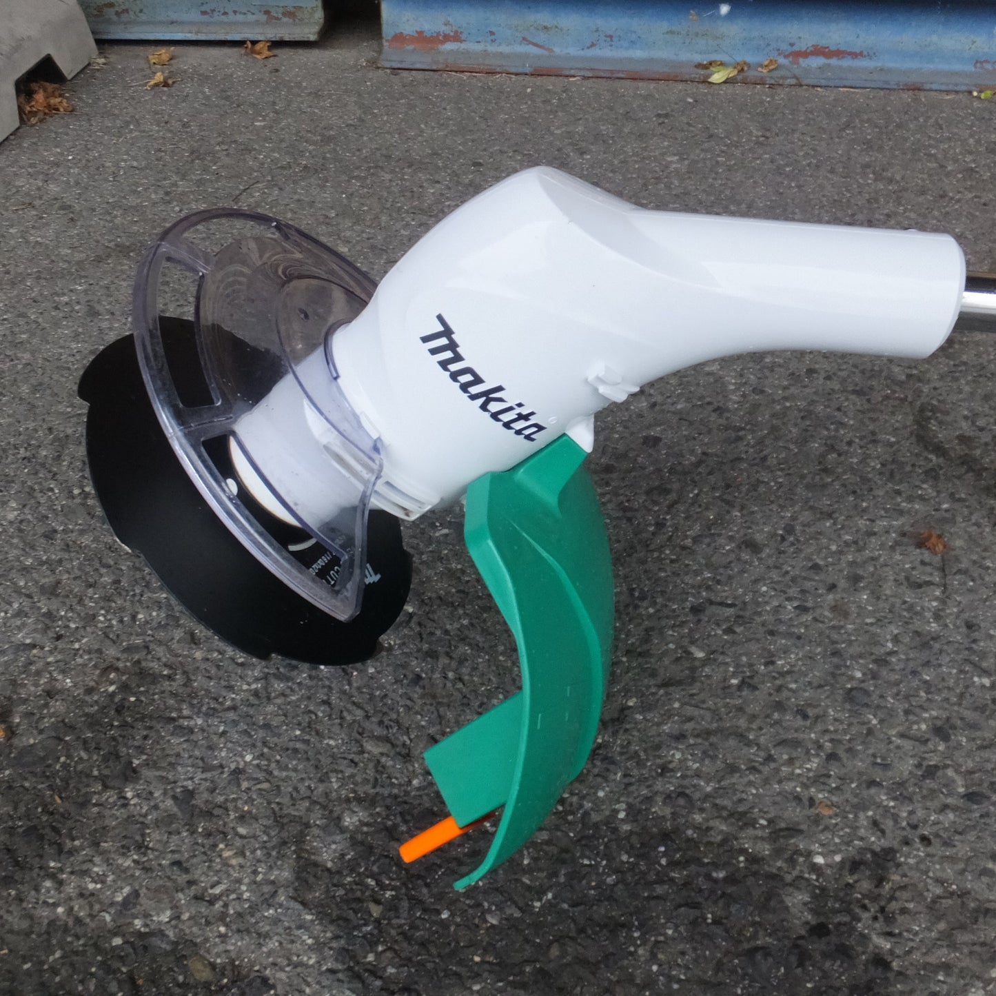 [送料無料] 岐阜発 キレイ★マキタ makita 電気草刈機 MUR1600N　100V～ 3.4A 50-60Hz 320W★