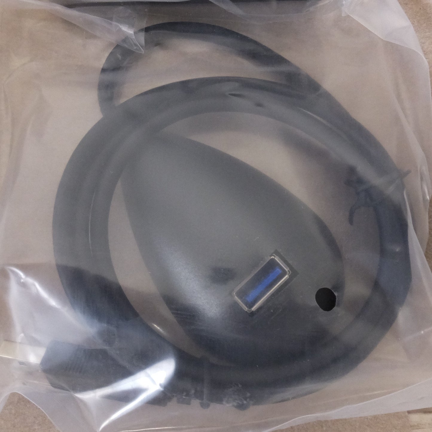 [送料無料] 未使用★バッファロー BUFFALO Wi-Fiアダプター 無線LAN子機 WI-U3-1200AX2　1201/573★