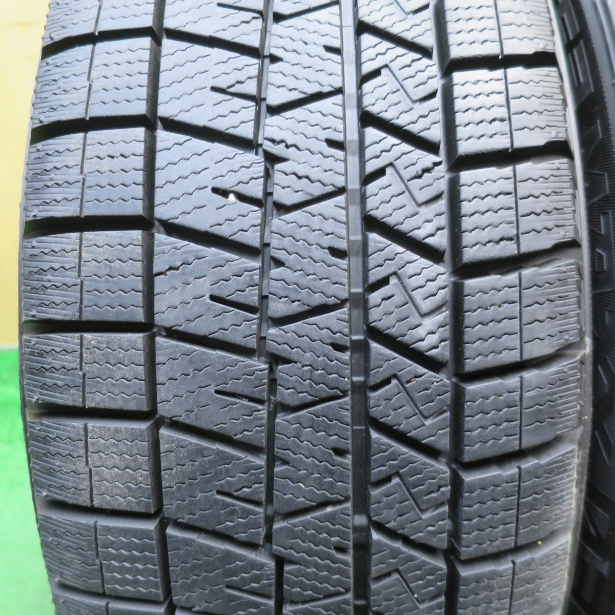 バリ溝！9.5分★スタッドレス 205/55R17 ダンロップ ウインターマックス 03 Verthandi ヴェルザンディ 17インチ PCD114.3/5H★6042404NJス
