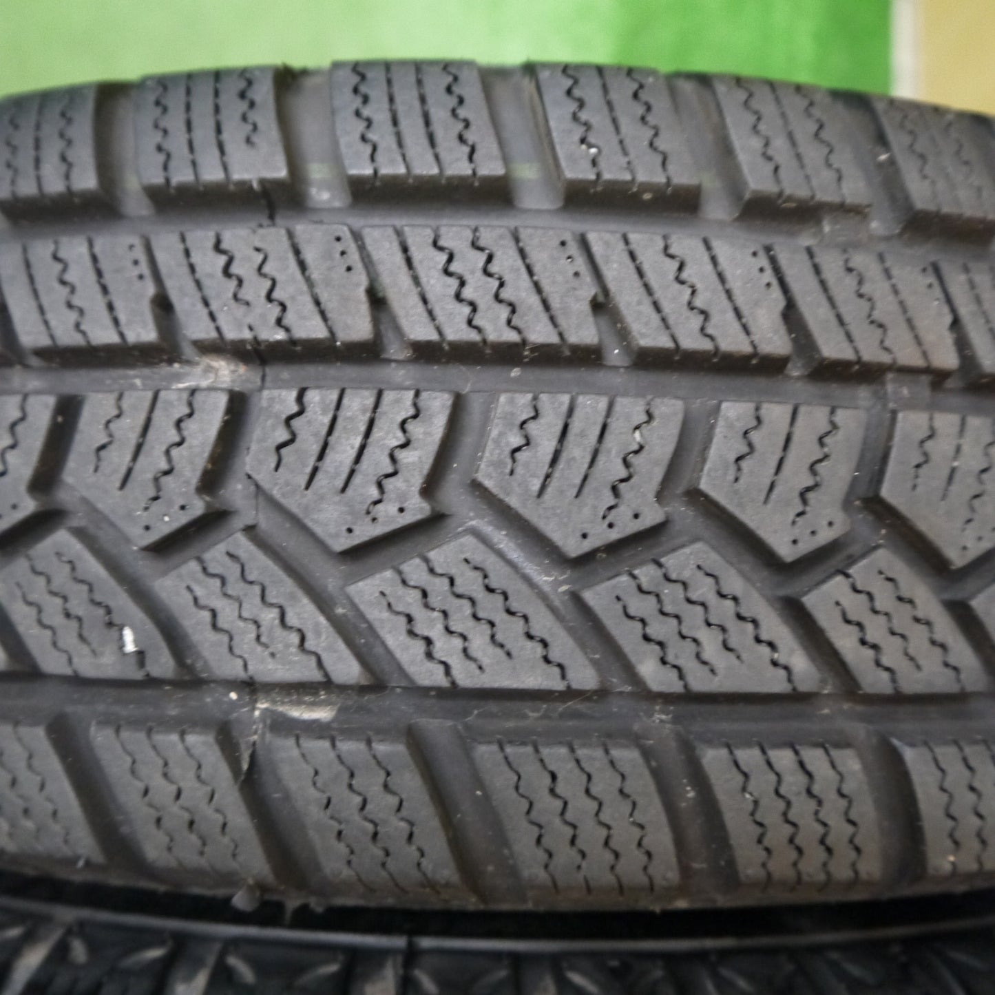 バリ溝！21年！キレイ！9分★スタッドレス 155/65R13 ハイフライ Ｗin-turi 212 Verthandi ヴェルザンディ ヴェルサンディ 13インチ PCD100/4H★5061705Hス