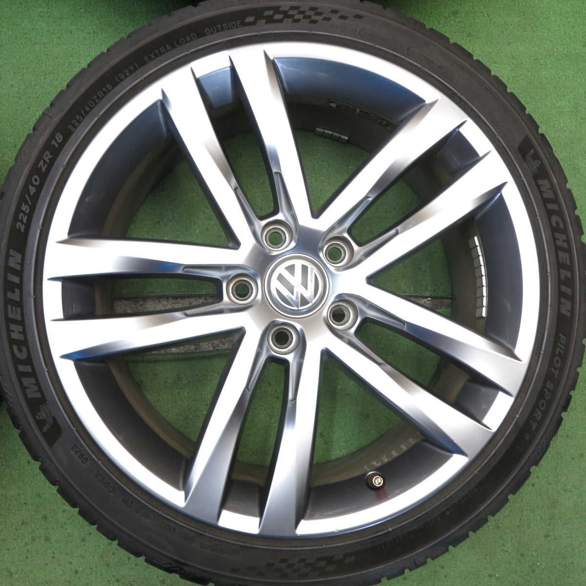 バリ溝！23年！8.5分◎ワーゲン ゴルフ7 ヴァリアント 純正 225/40R18 ミシュラン パイロットスポーツ5 18インチ PCD112/5H◎6090502KKノ