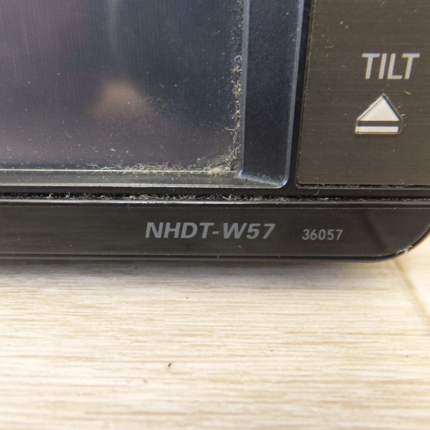 [送料無料] 現状品★富士通テン製 トヨタ 純正 HDDナビゲーション NHDT-W57 08545-00Q60(17)★