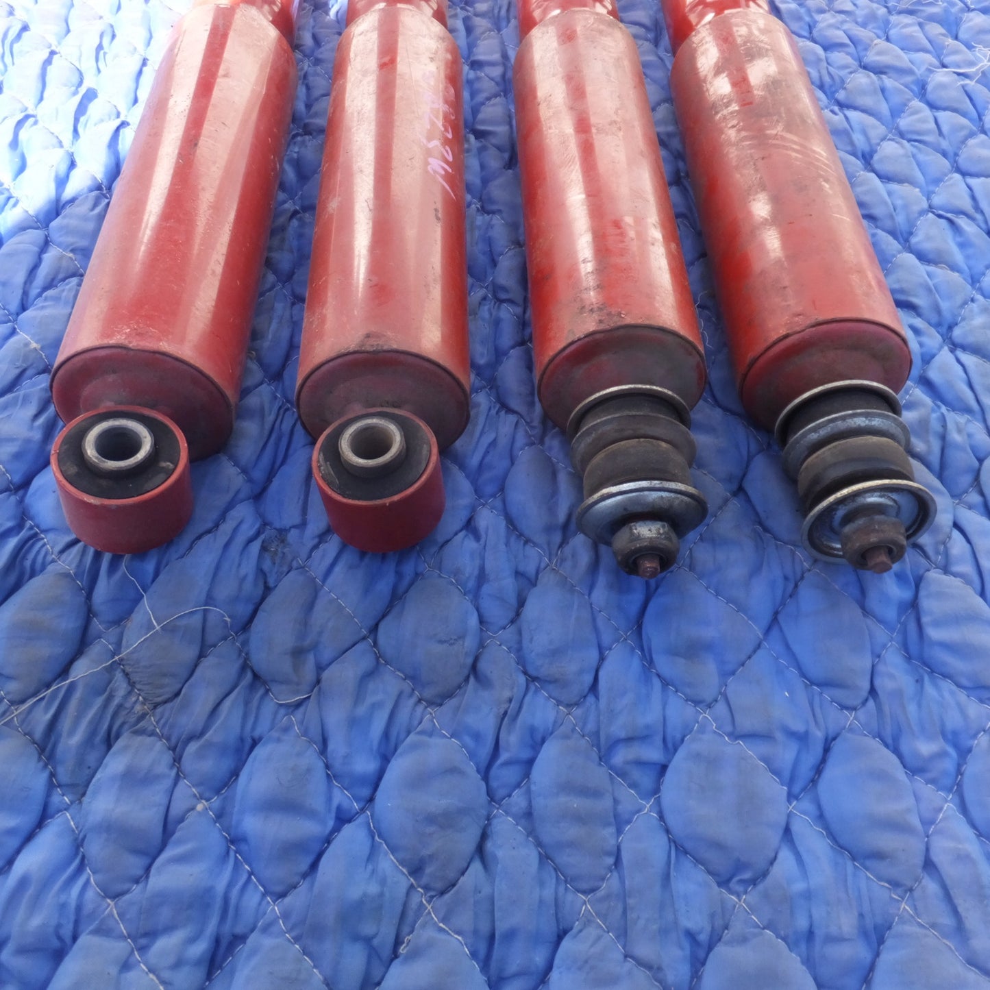 [送料無料] ★スズキ SUZUKI 純正 ジムニー JB23W ショックアブソーバー 4本 セット★