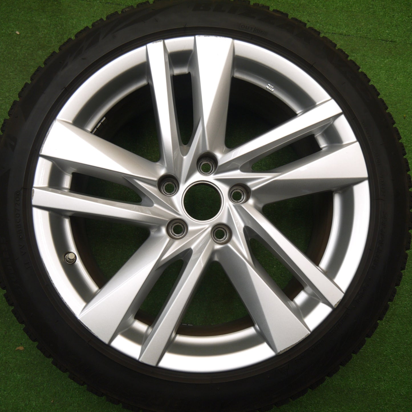 センサー付★レクサス 30系 IS 300h 純正 235/45R18 スタッドレス ブリヂストン ブリザック VRX2 18インチ PCD114.3/5H★5120507Hス