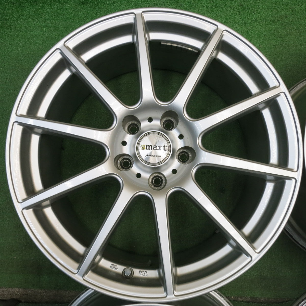 4本価格★smart MANARAY SPORT 18インチ ホイール スマート マナレイ スポーツ 18×8J PCD114.3/5H★6062402HAホ