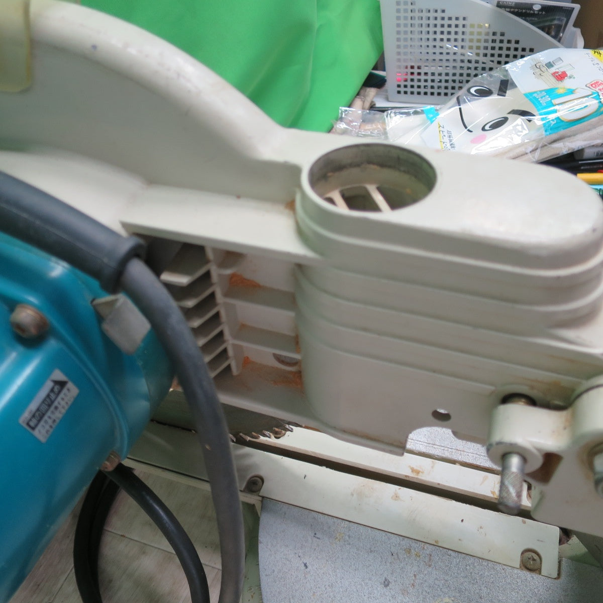 [送料無料] ☆makita 10型スライドマルノコ LS1011 マキタ 丸ノコ DIY 日曜大工 丸のこ まるのこ 丸鋸 切断機 電動 工具☆