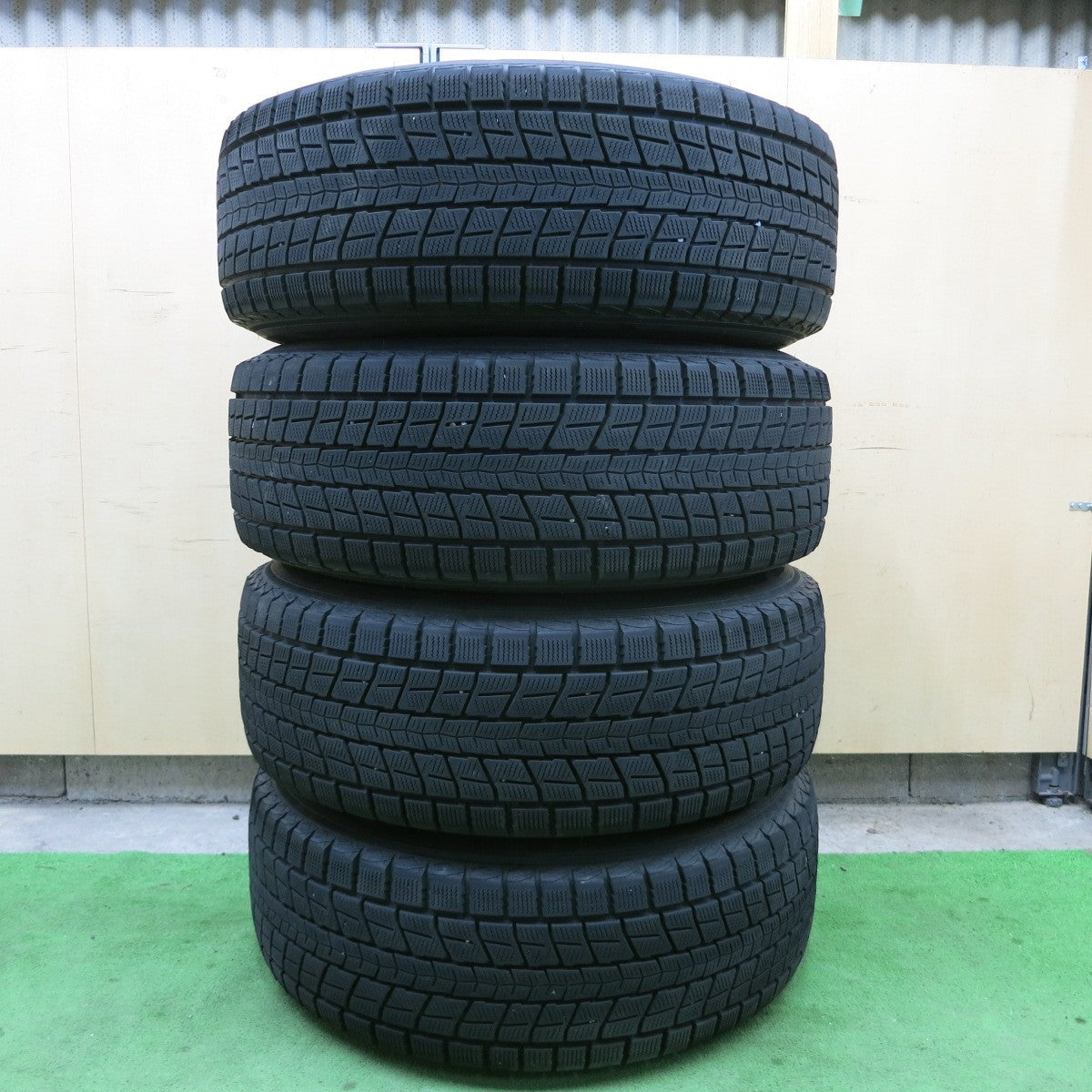 バリ溝！21年！キレイ！9分★スタッドレス 265/65R17 ダンロップ ウインターマックス SJ8+ WILD CRUISING ワイルド クルージング 17インチ PCD139.7/6H★5042201ナス