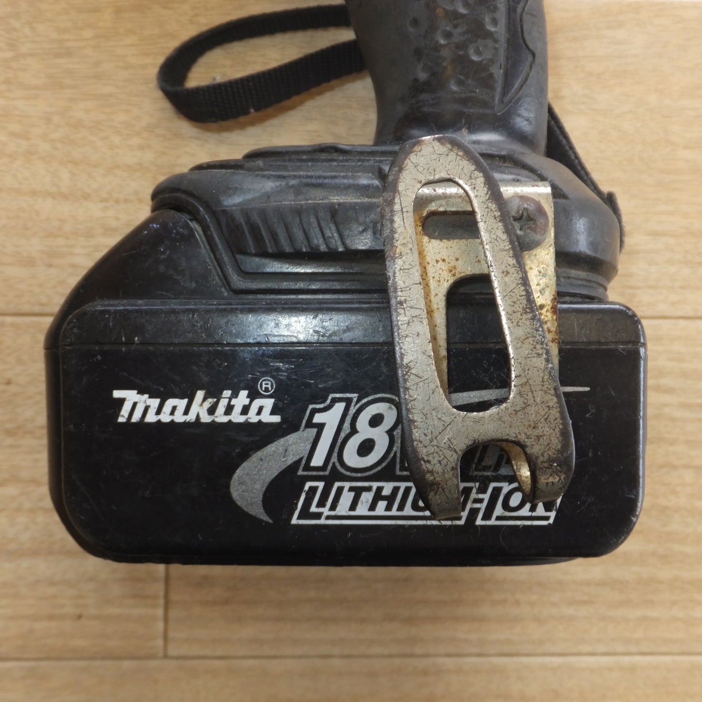 [送料無料] ★マキタ makita 充電式インパクトドライバ TD145D　バッテリ BL1830　急速充電器 DC18RF　セット★