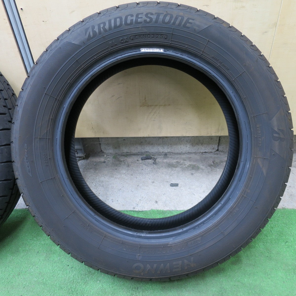 バリ溝！25年！8.5分◎165/65R14 ブリヂストン NEWNO ニューノ 14インチ タイヤ ソリオ ハスラー タンク 等◎6101905NGノタ