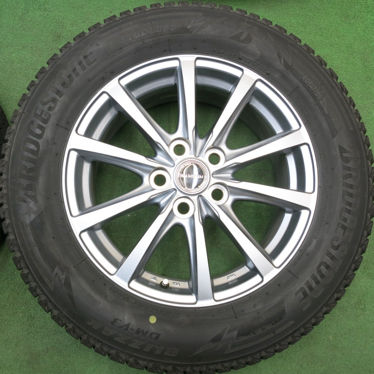 キレイ★40系 アルファード 等 225/65R17 スタッドレス ブリヂストン ブリザック DM-V3 BALMINUM LS10 バルミナ 17インチ PCD120/5H★6030501HAス