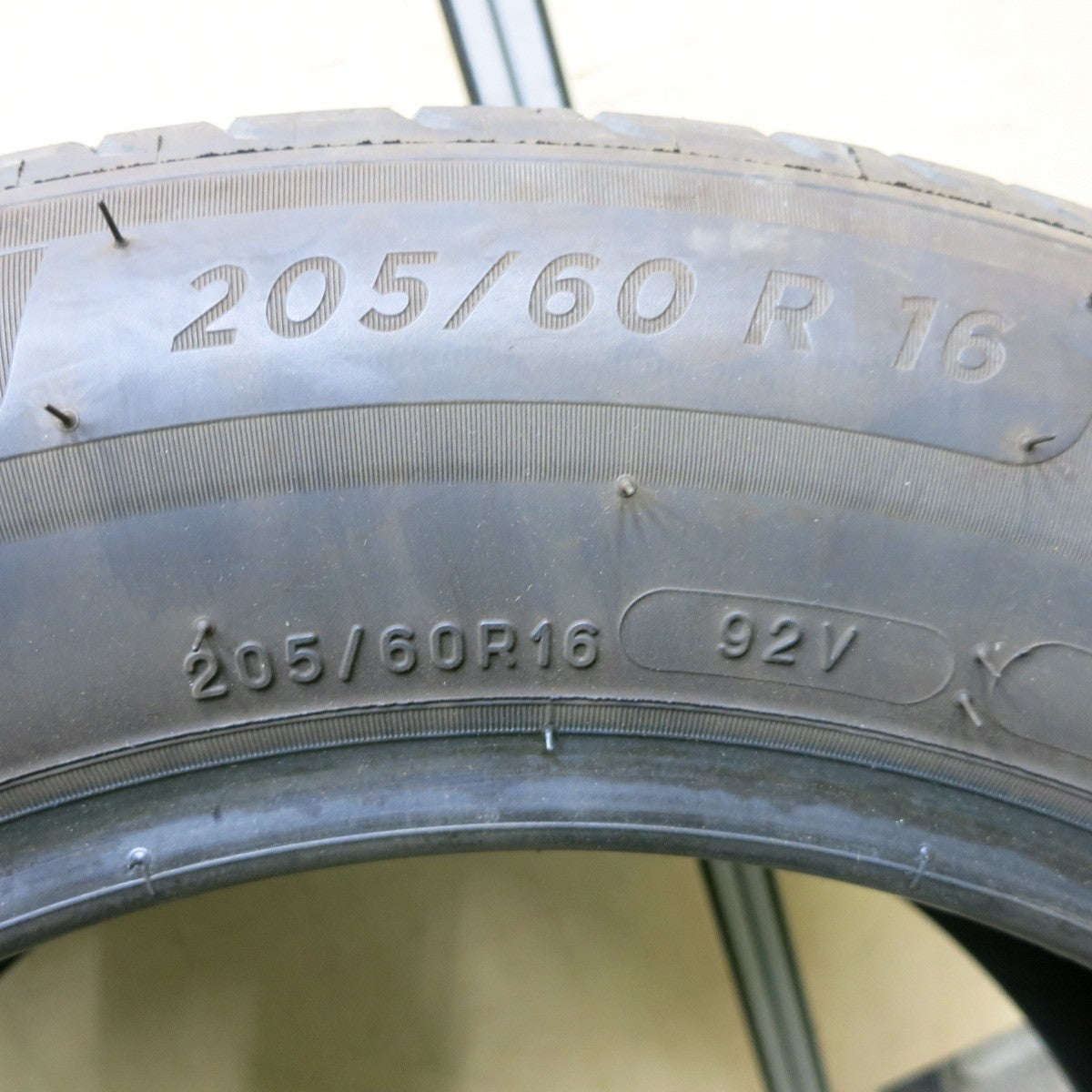 1本価格！22年★205/60R16 ミシュラン プライマシー4 タイヤ 16インチ ノア エスティマ プリウスα ヴォクシー 等★5052104ナノタ