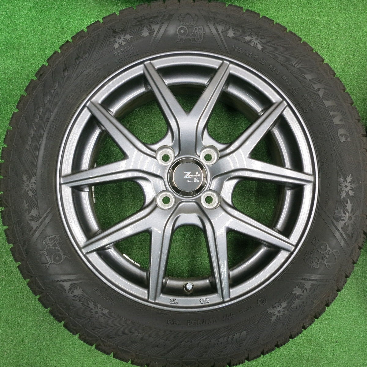 [送料無料] バリ溝！23年！キレイ！9.5分以上★スタッドレス 185/65R15 バイキング WINTECH WT6 Zmeist M5 15インチ PCD100/4H★4102903HAス