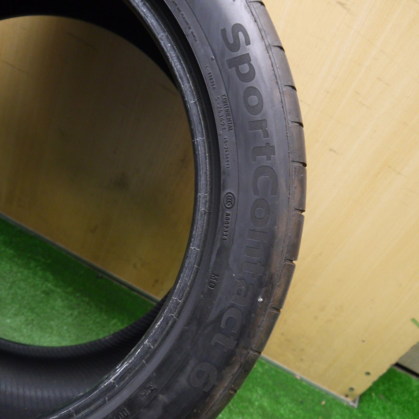 2本価格！22年★315/40R21 コンチネンタル スポーツコンタクト6 タイヤ 21インチ ベンツ GLE GLS 等★6032505Hノタ