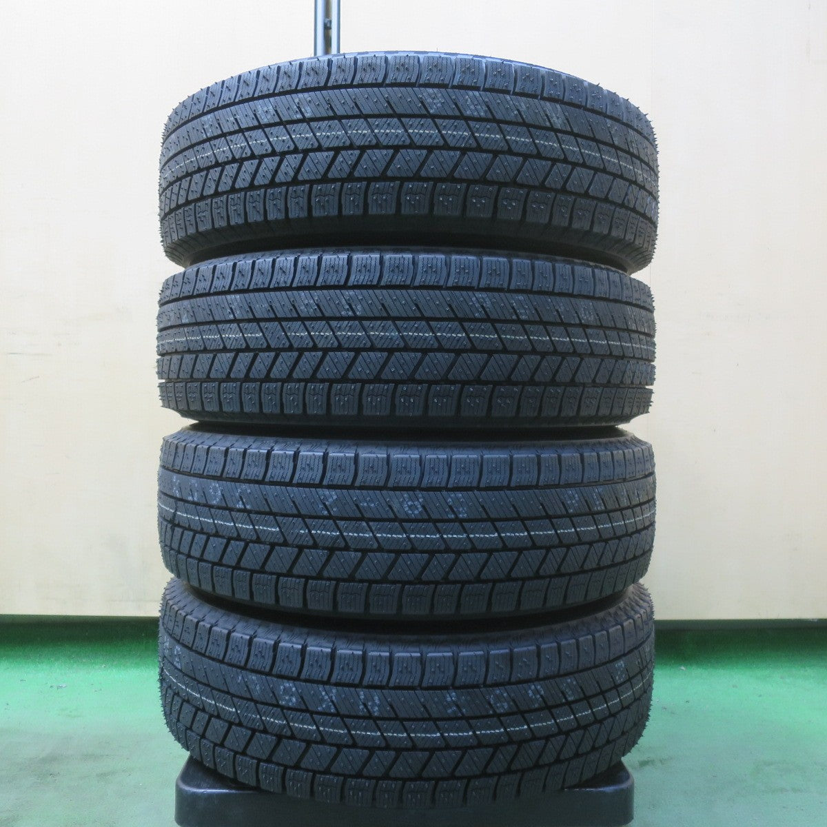 未使用！25年◎スタッドレス 165/65R14 ブリヂストン ブリザック VRX3 TEAD テッド 14インチ PCD100/4H◎6101604イス