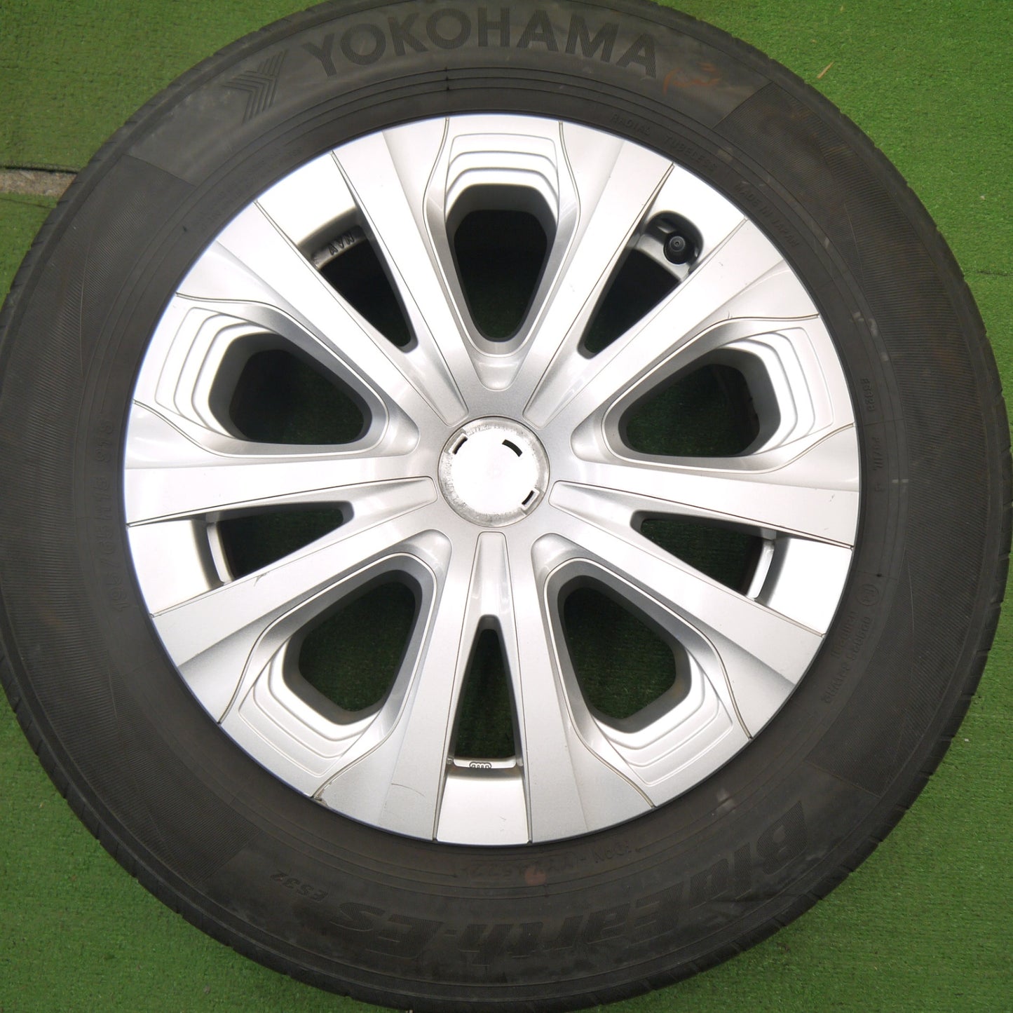 4本価格！22年★トヨタ 50系 プリウス 純正 195/65R15 ヨコハマ BluEarth-ES ES32 15インチ PCD100/5H★5041809Hノ