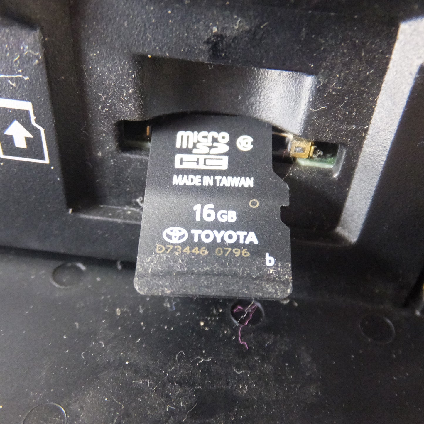 [送料無料] ★富士通テン製 トヨタ 純正 SDナビゲーション NSZT-W66T 08605-00A50(32)★