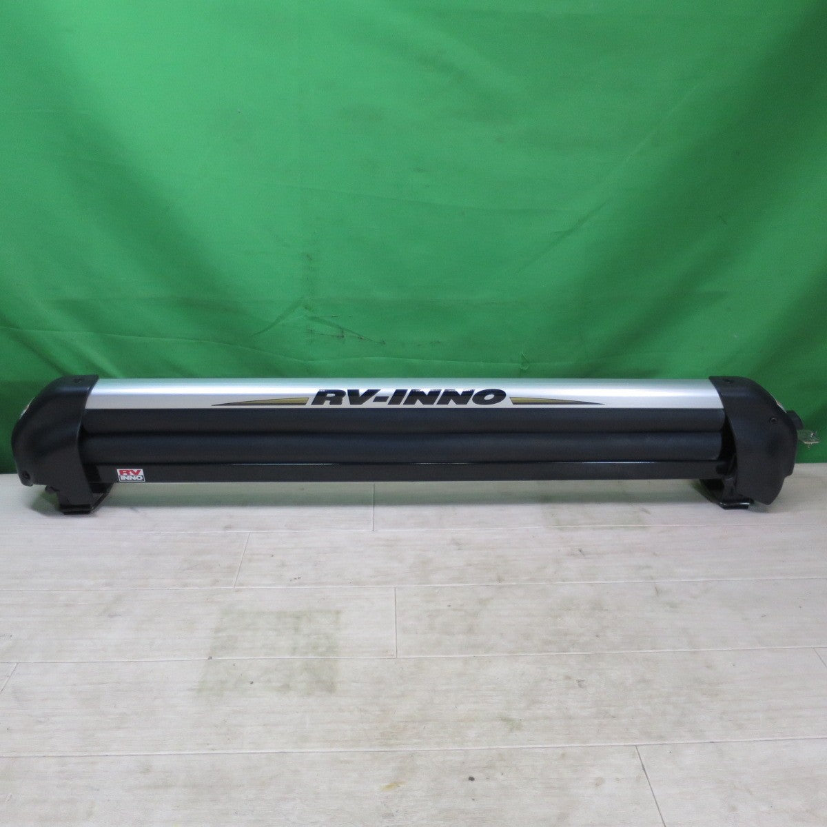 鍵付き☆inno. CARMATE スキー スノー ボード キャリア IN-649/650/651/658 5770-2823G スノボ 板 ストック イノー カーメイト☆