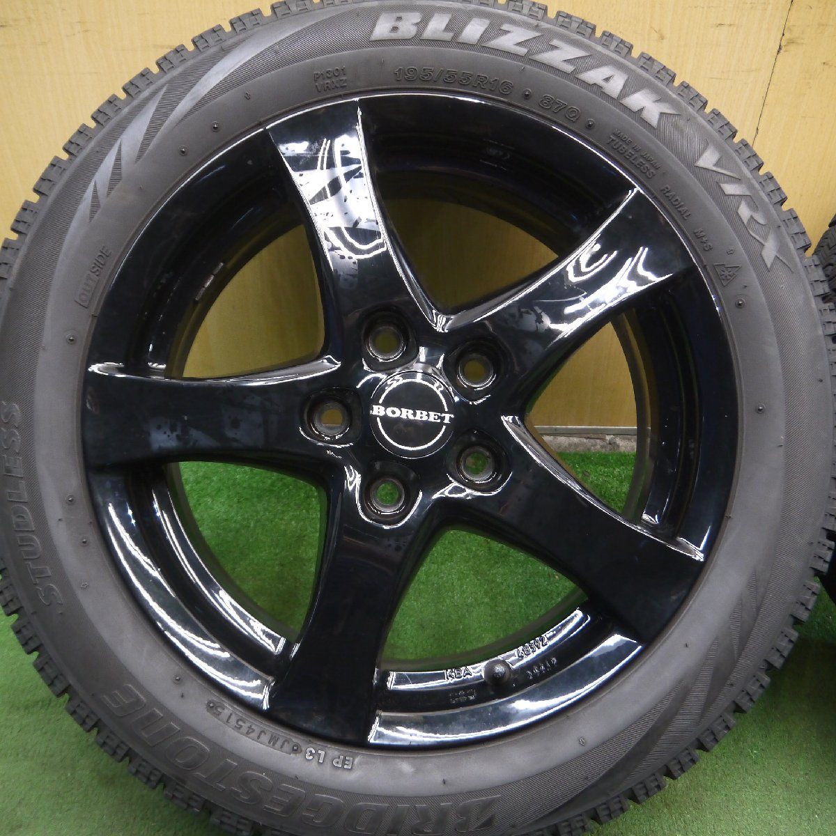 バリ溝 9分 4本価格★ミニ 等 BORBET 195/55R16 スタッドレス ブリヂストン ブリザック VRX ボルベット 16インチ PCD112/5H★3102513Hス