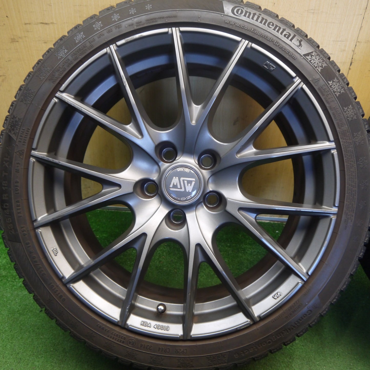 4本価格◎ベンツ 等 MSW O・Z ML512 235/40R18 スタッドレス コンチネンタル コンチバイキング コンタクト6 OZ 18インチ PCD112/5H◎6061006Hス