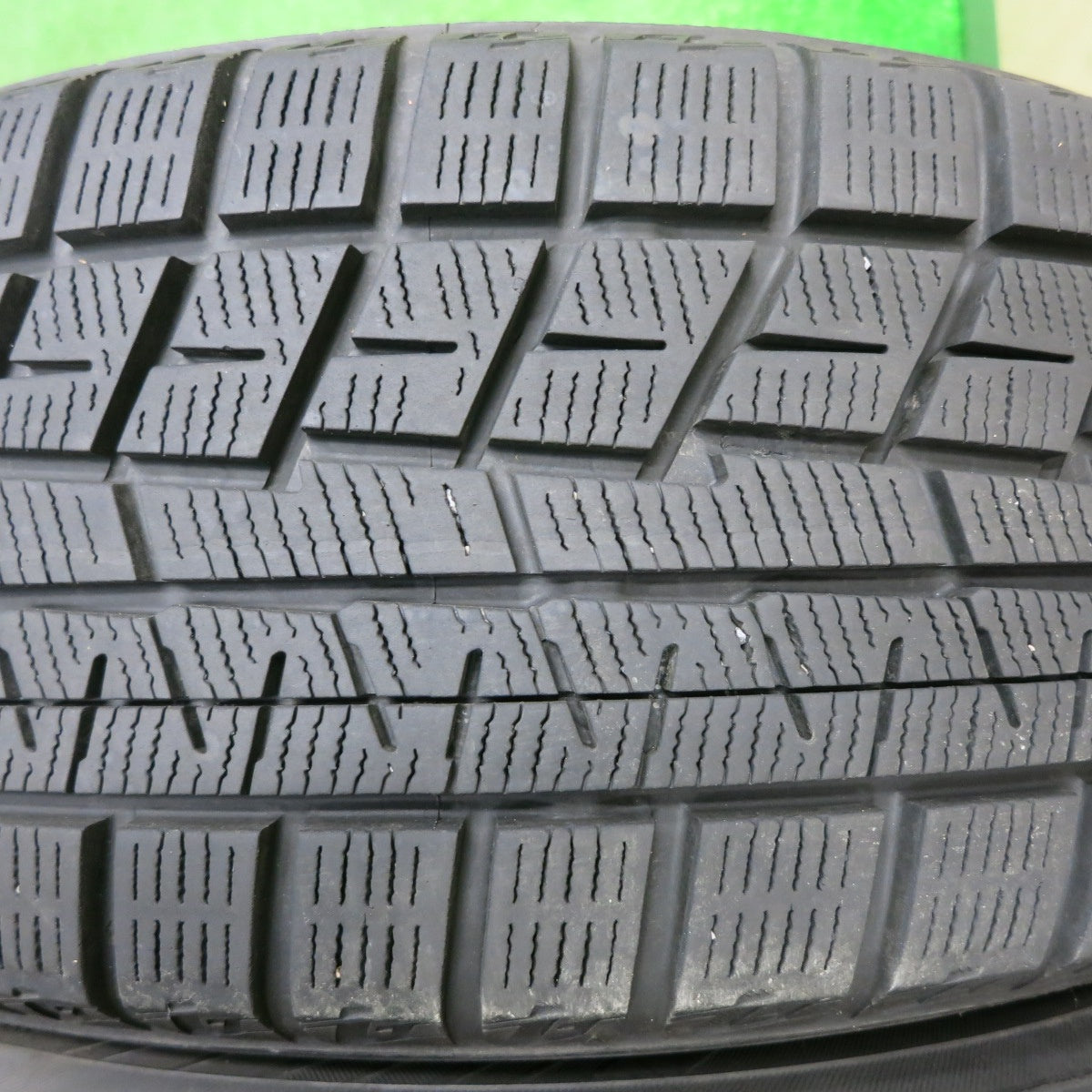 [送料無料] バリ溝！21年！キレイ！9.5分★シエンタ 等 G-SPEED 185/60R15 スタッドレス ヨコハマ アイスガード iG60 Gスピード 15インチ PCD100/5H★4112601NJス