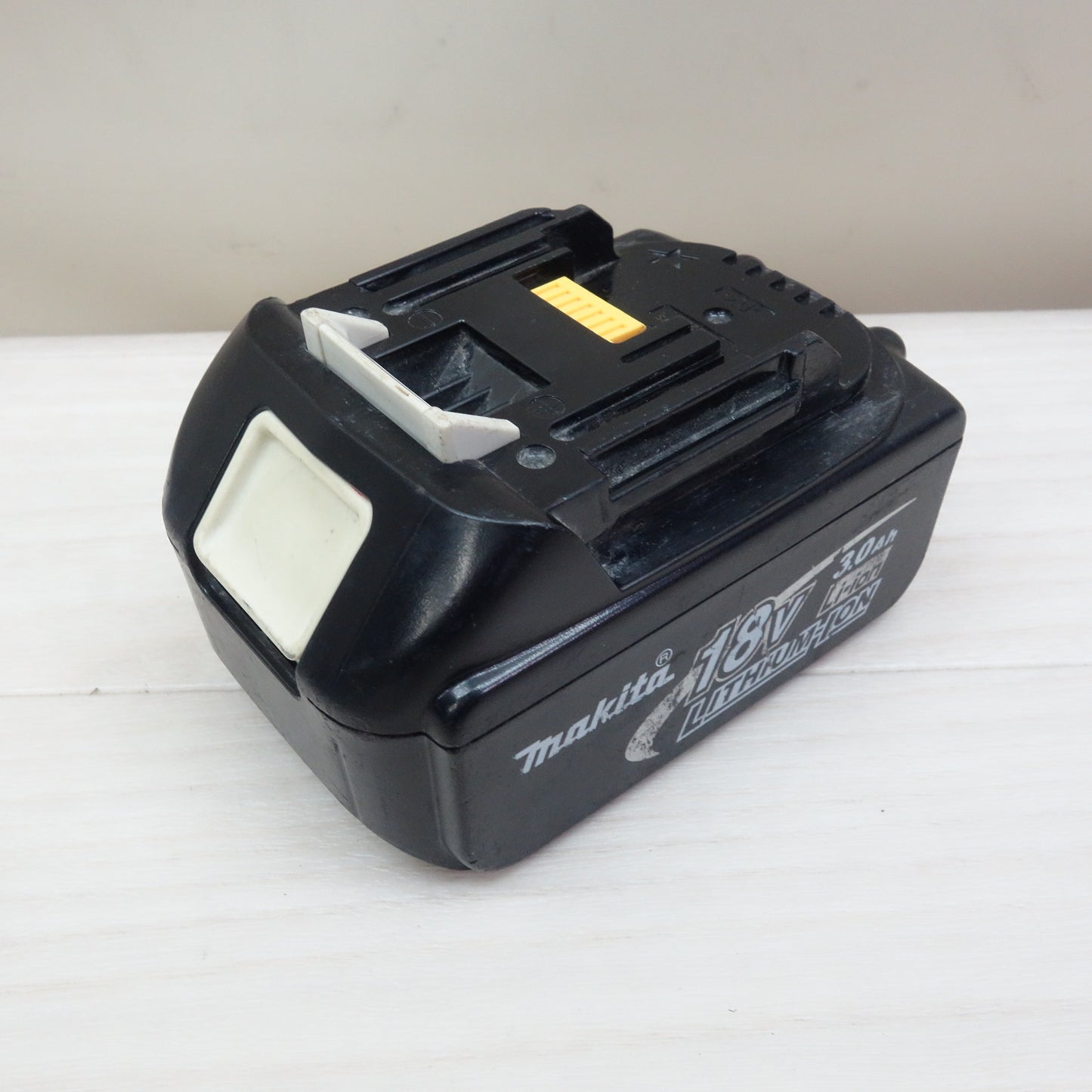 [送料無料] ☆マキタ Li-ion リチウム イオン バッテリ BL1830 DC18V 3.0Ah 54Wh 電動 工具☆