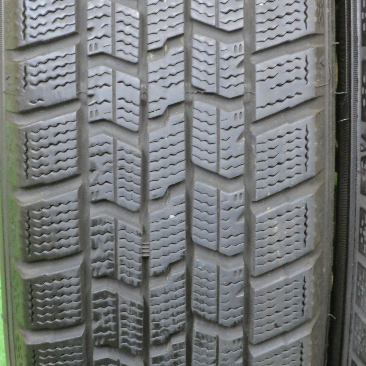 バリ溝！21年！キレイ！9分★スタッドレス 155/65R14 グッドイヤー アイスナビ7 D.O.S. DOS 14インチ PCD100/4H★5060702TTス