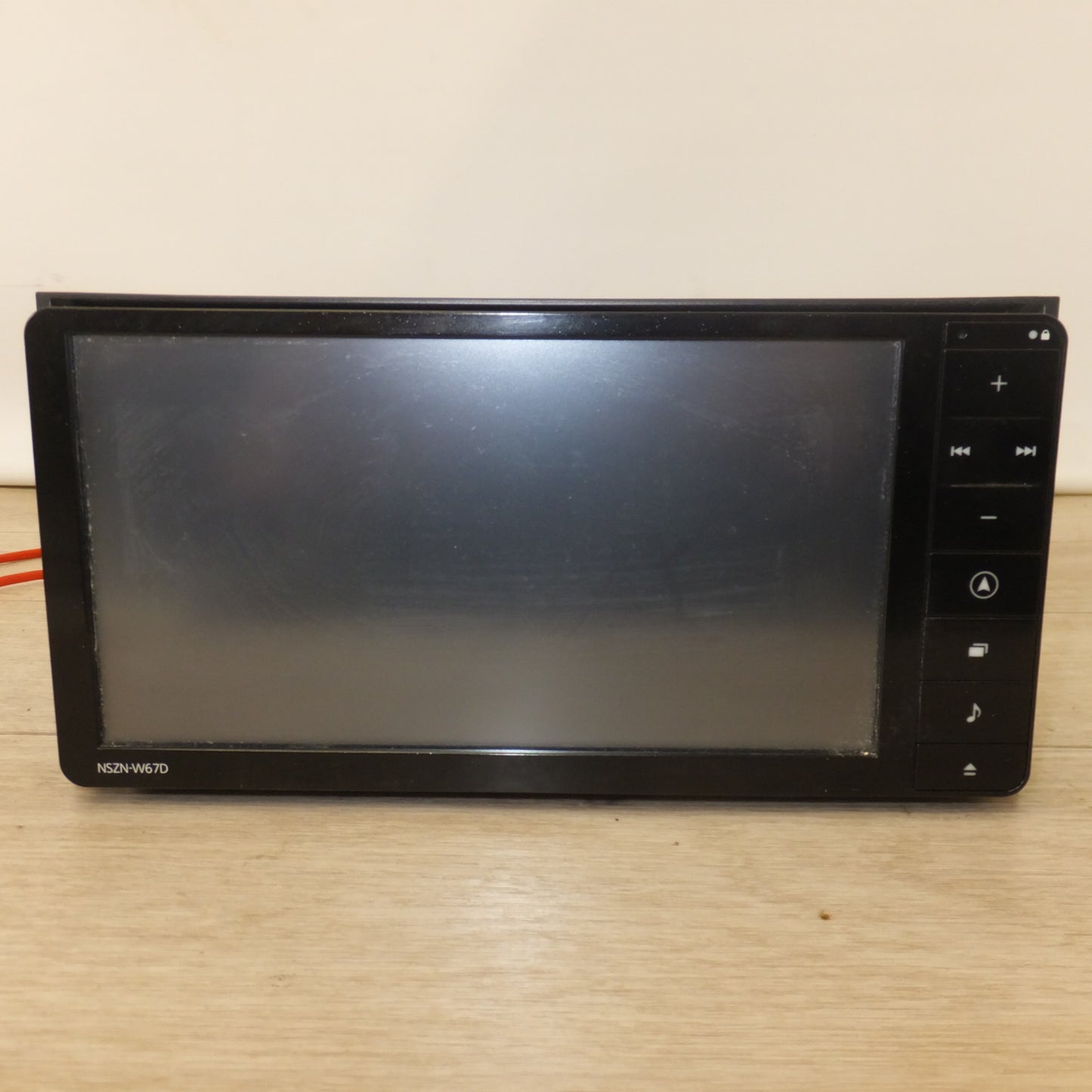 [送料無料] 現状品★パナソニック製 ダイハツ 純正 ワイド スタンダードメモリーナビ NSZN-W67D 08545-K9109[34]★