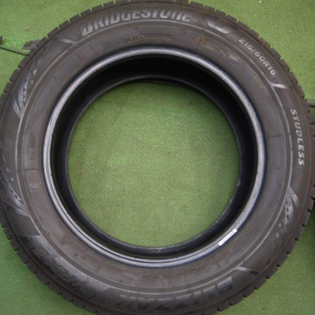 4本価格！21年★スタッドレス 215/60R16 ブリヂストン ブリザック VRX3 オデッセイ ヴェゼル クラウン等★4040504Hスタ