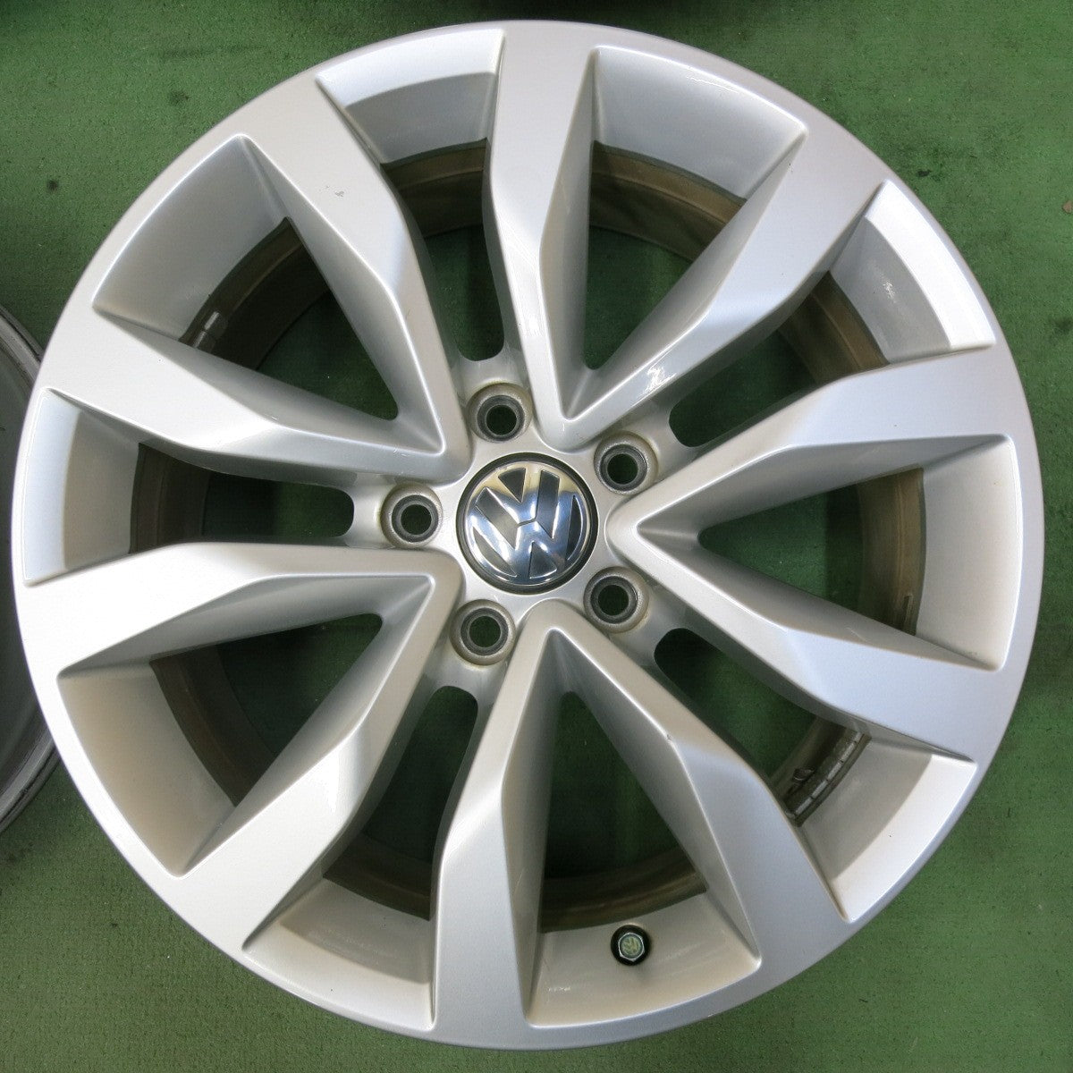4本価格★ワーゲン ザ・ビートル 純正 ホイール 17インチ 17×7J PCD112/5H★5061910SYホ