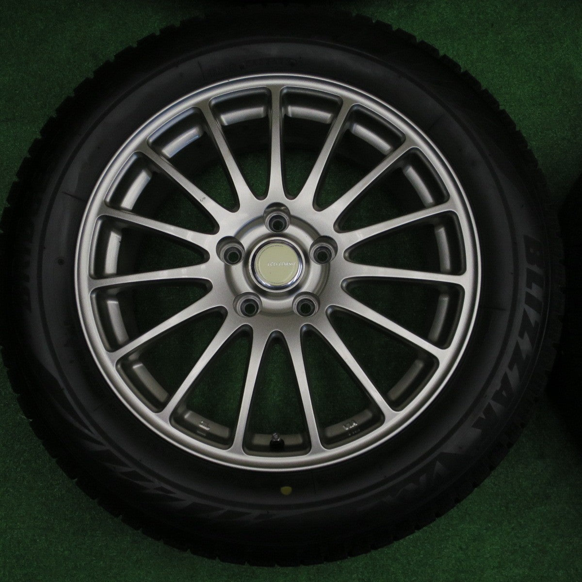 バリ溝！23年！ほぼ10分★スタッドレス 215/60R17 ブリヂストン ブリザック VRX2 ECO FORME エコフォルム 17インチ PCD114.3/5H★5122002NKス