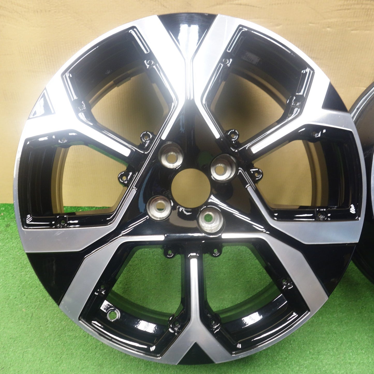 キレイ★シトロエン C4 純正 MOPAR ホイール 18インチ 18×6.5J PCD108/4H★6060703KTホ