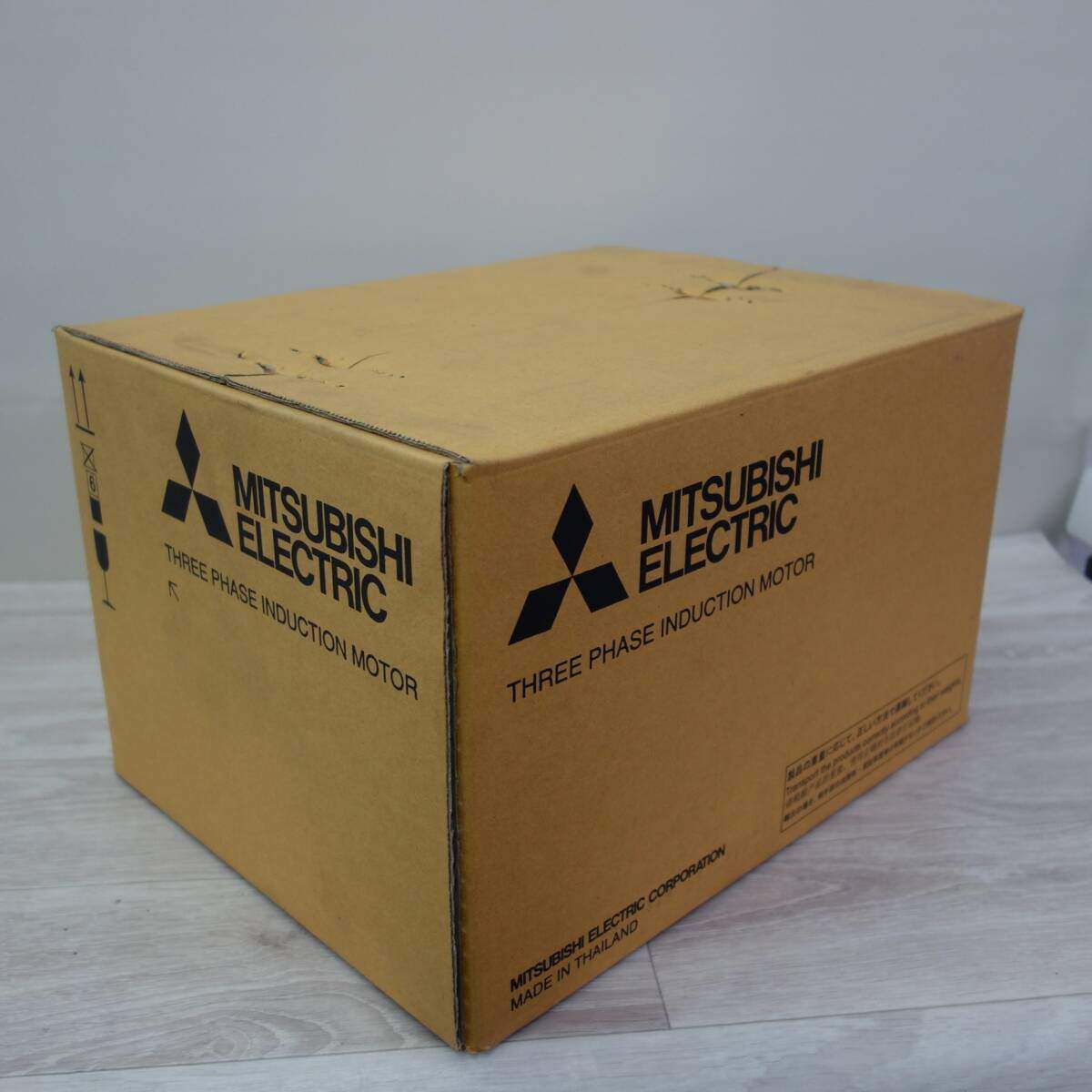 [送料無料] 未使用☆三菱 三相 モータ SF-PRO 0.75KW 4P 200V スーパーラインプレミアムシリーズ☆