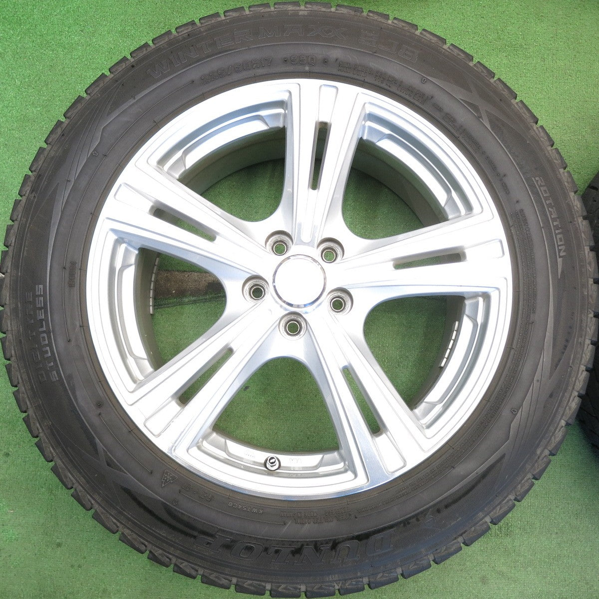 バリ溝！9分◎XV フォレスター 等 225/60R17 スタッドレス ダンロップ ウインターマックス SJ8 ROZEST ローゼスト 17インチ PCD100/5H◎6071803HAス