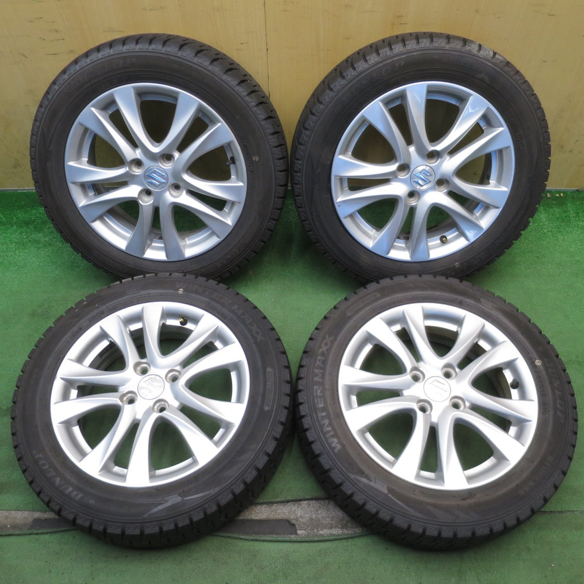 バリ溝！24年！9.5分◎スズキ MA36S ソリオ 純正 165/65R15 スタッドレス ダンロップ ウインターマックス WM02 15インチ PCD100/4H◎6082801NJス