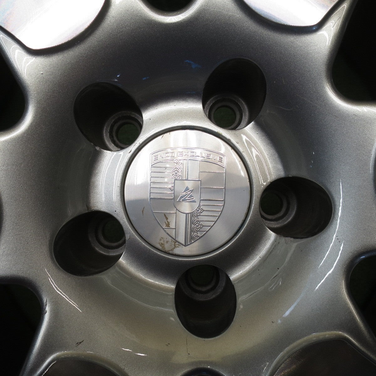 バリ溝！9.5分◎アウディ 等 ENCO EXCLUSIVE ERZ 235/65R18 スタッドレス ダンロップ ウインターマックス SJ8 エンコ エクスクルーシヴ エルツ 18インチ PCD112/5H◎6091905NJス