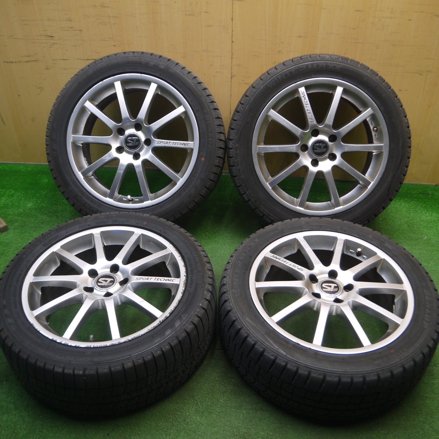 [送料無料] バリ溝！21年！9.5分★ボルボ 等 SPORT TECHNIC 235/45R17 スタッドレス ダンロップ ウインターマックス WM02 スポーツテクニック 17インチ PCD108/5H★5012710Hス