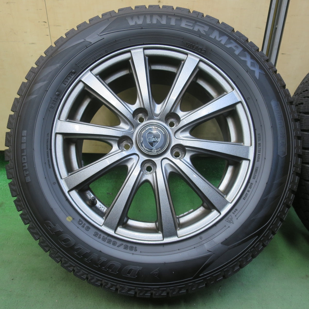 バリ溝！24年！9.5分◎スタッドレス 195/65R15 ダンロップ ウインターマックス WM02 Claire クレール 15インチ PCD114.3/5H◎6092913イス