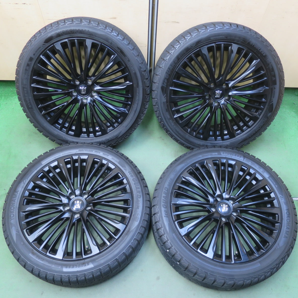 バリ溝！23年！キレイ！8.5分◎LEHRMEISTER PREMIX MER-X 235/50R20 スタッドレス ヨコハマ アイスガード G075 レアマイスター プレミックス 20インチ PCD114.3/5H◎6092801IMス