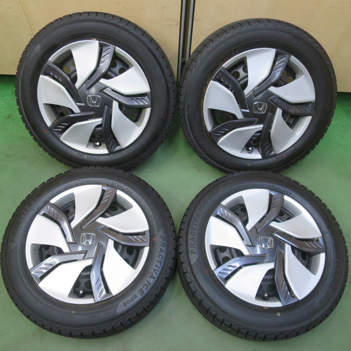 バリ溝！9分◎ホンダ GP5 GP6 フィット 純正 スチール 185/60R15 スタッドレス プラクティバ アイス BP02 ヨコハマ 15インチ PCD114.3/4H◎6092503イス