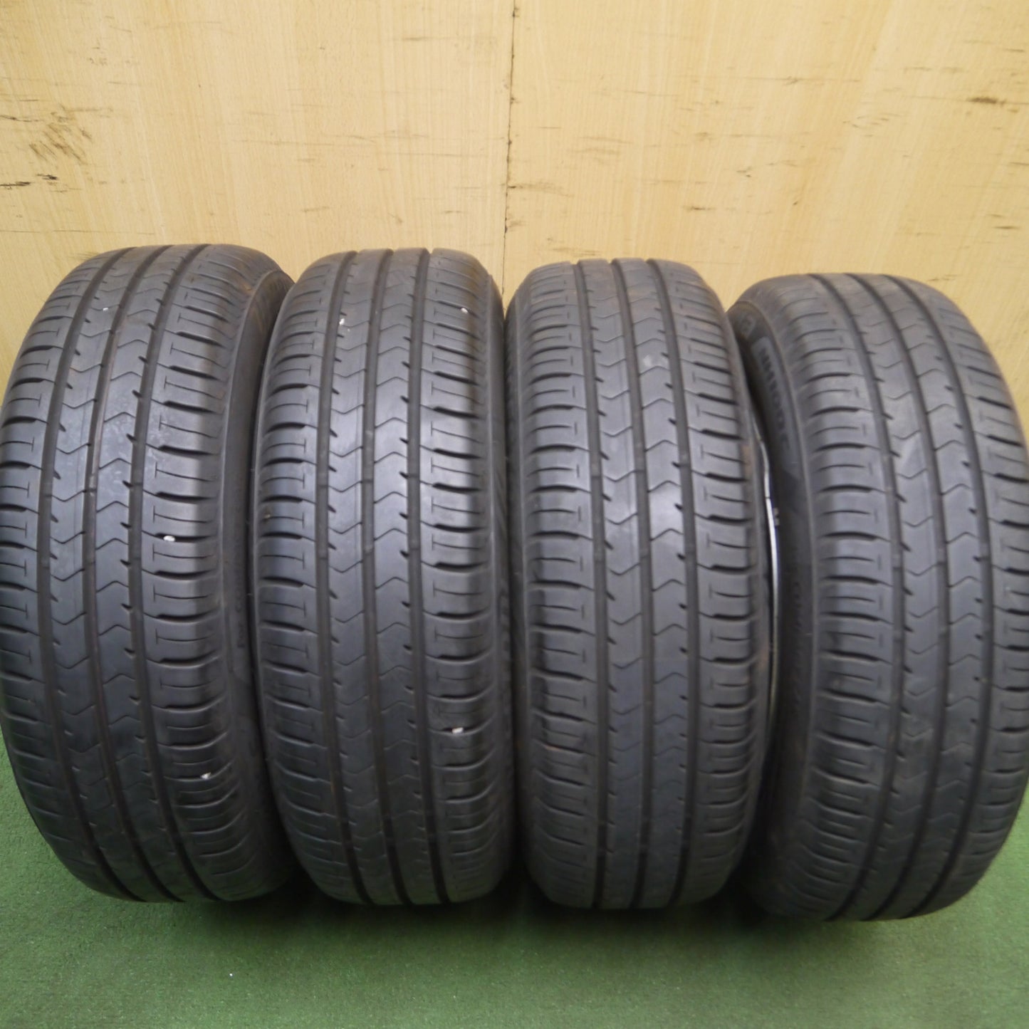 *送料無料* バリ溝！9.5分★マツダ デミオ 純正 スチール 175/65R14 ブリヂストン エコピア NH100C 14インチ PCD100/4H★4040519Hノ