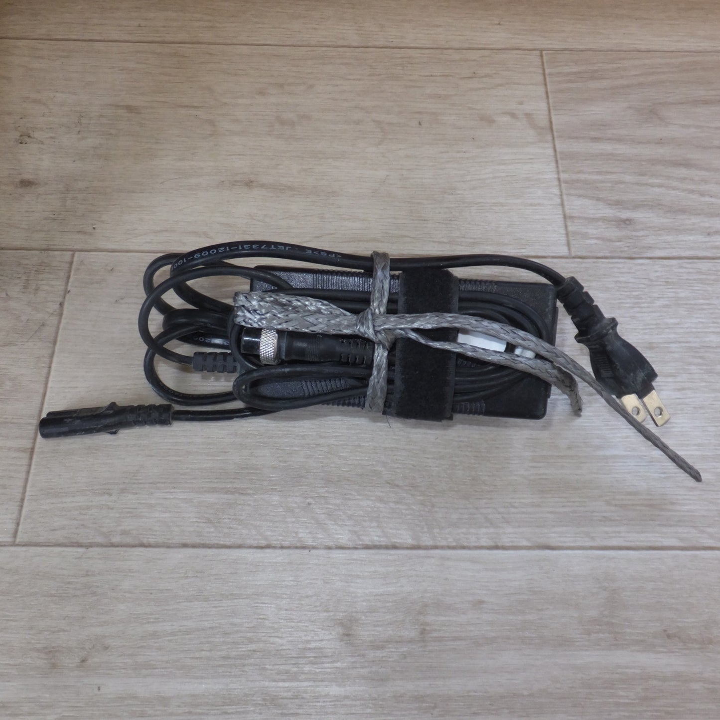 [送料無料] ★ヒシヒラ サンピース SUNPEACE 充電式LED ハンガーチャージライト BAT-LI30H-12H-SP　12.8V 16000mAh　日動工業(3)★