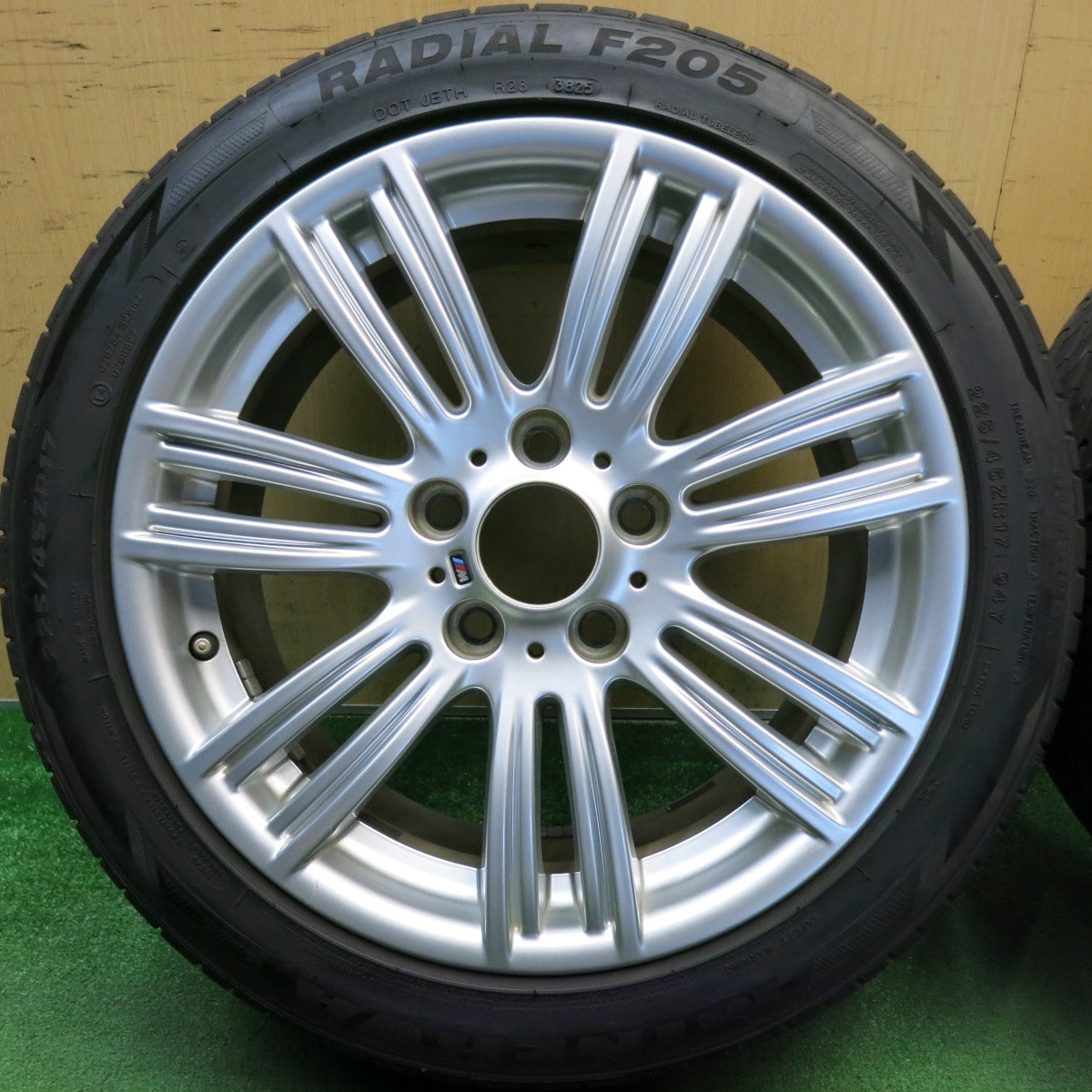 バリ溝！25年！9.5分◎BMW 1シリーズ F20 Mスポーツ 純正 スタースポーク スタイリング 383M 225/45R17 245/40R17 ミネルバ ラジアル F205 17インチ PCD120/5H◎6071806HAノ