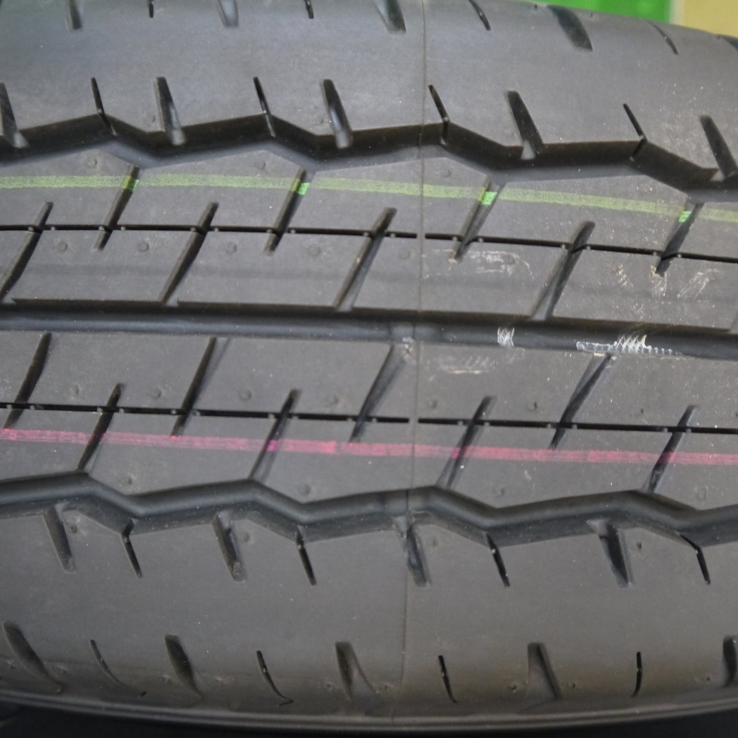 新車外し！25年★トヨタ 200系 ハイエース 純正 スチール 195/80R15 107/105S ダンロップ SP175N 15インチ PCD139.7/6H★6020912Hノ