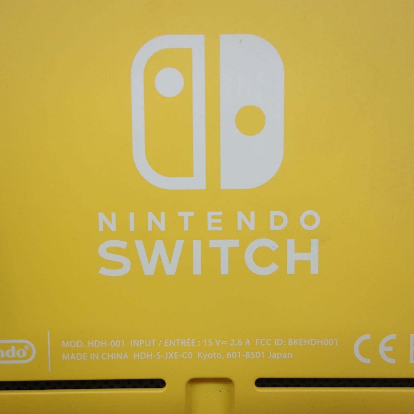 [送料無料] ☆任天堂 スイッチ ライト 本体 HDH-001 Nintendo Switch Lite 黄色 イエロー☆