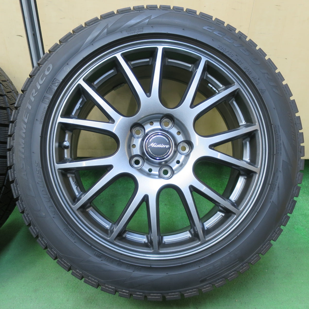 バリ溝！21年！キレイ！9分★スタッドレス 225/50R17 ピレリ アイスアシンメトリコ Mistiere ミスティーレ 17インチ PCD114.3/5H★5071907イス