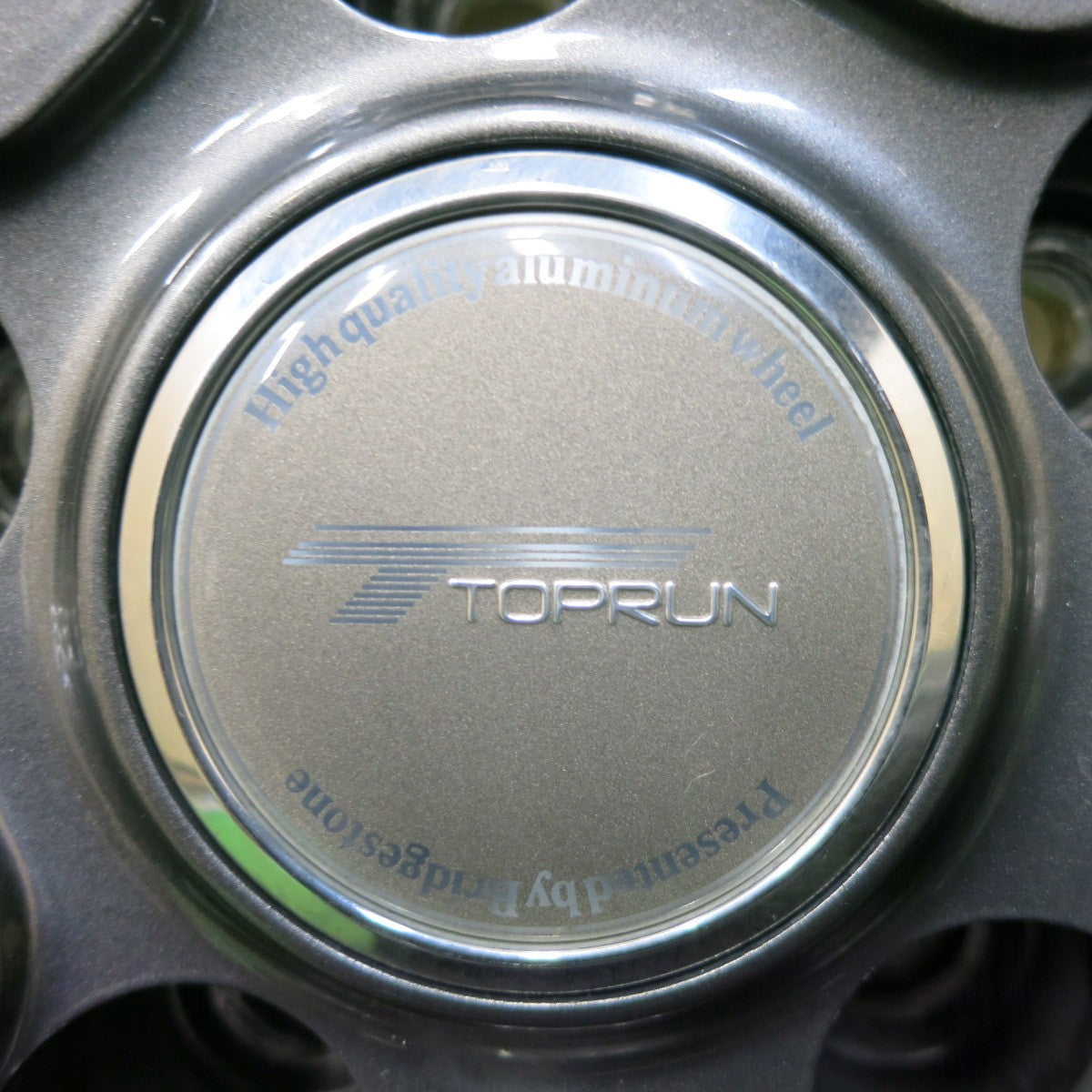 [送料無料] バリ溝！22年！キレイ！9.5分★スタッドレス 205/60R16 ブリヂストン ブリザック VRX3 TOPRUN トップラン 16インチ PCD114.3/5H★4112902SYス