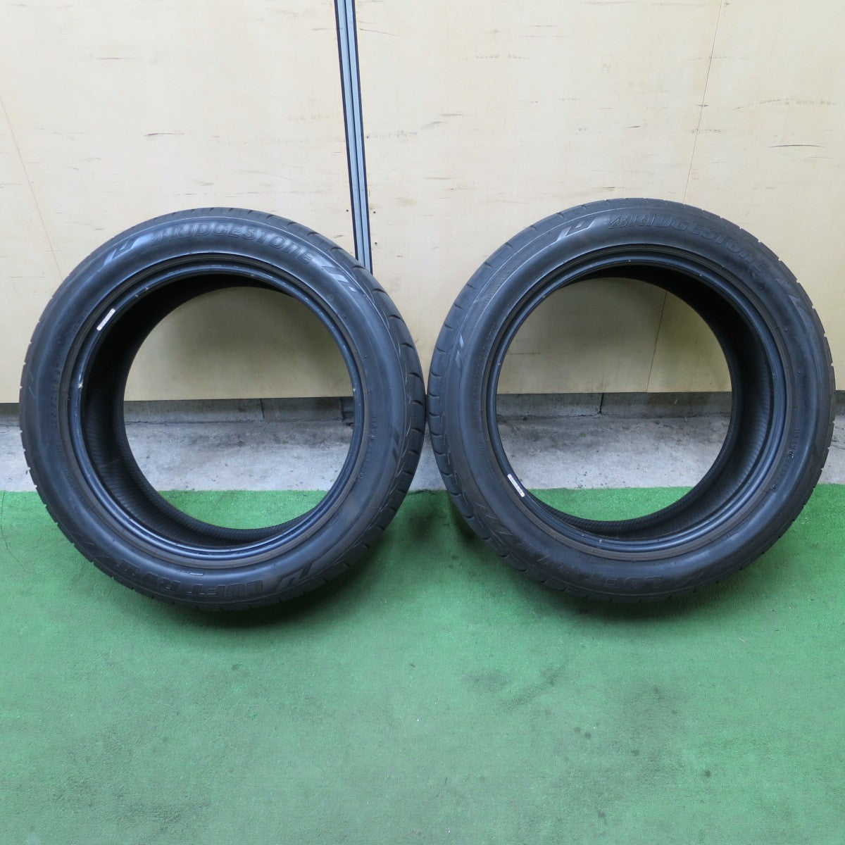 2本価格！22年★235/50R18 ブリヂストン LUFT RVⅡ タイヤ 18インチ RV2 アルファード ヴェルファイア 等★6032102NGノタ