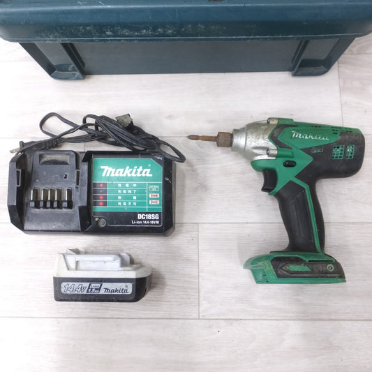 [送料無料] ◆マキタ 充電式 インパクト ドライバ 14.4V M695D バッテリー 充電器 付き 電動 工具◆