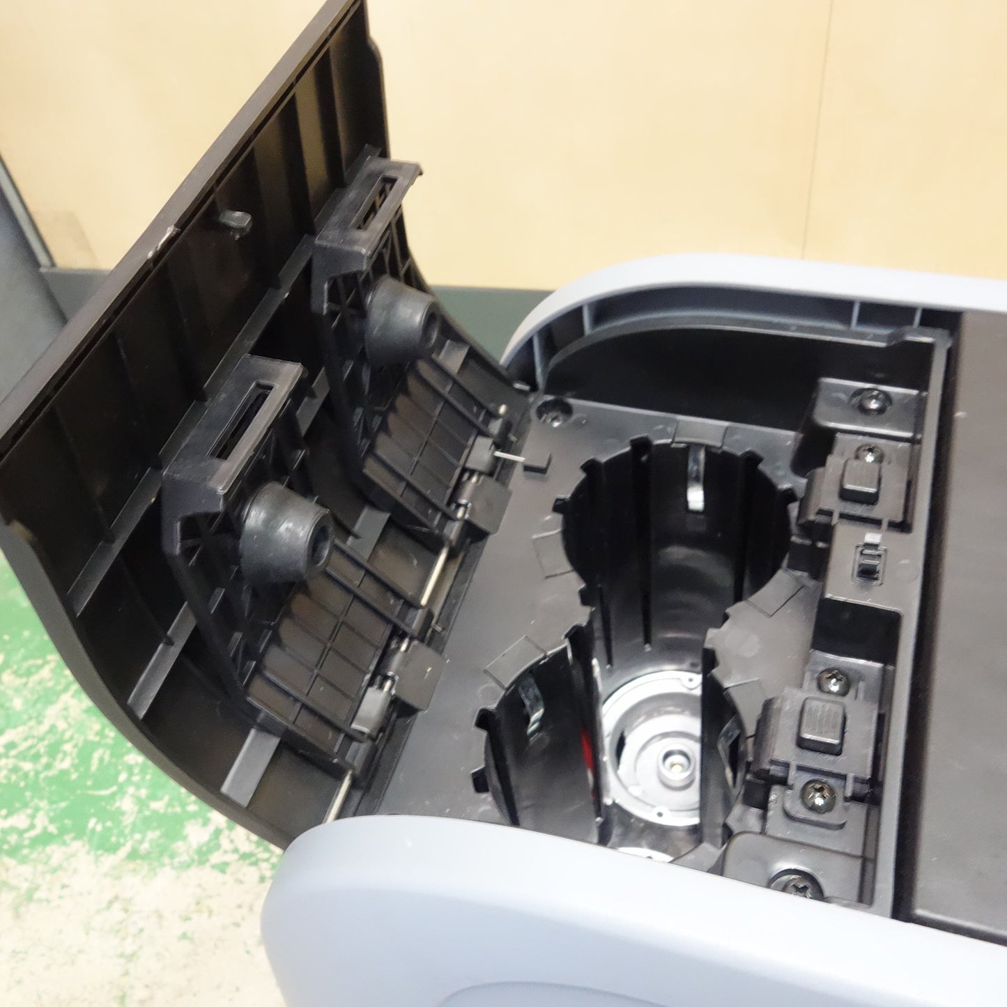 [送料無料] ☆モノタロウ カセット ボンベ式 インバーター 発電機 0.6kVA MIG-CB600 交流定格出力 600VA☆