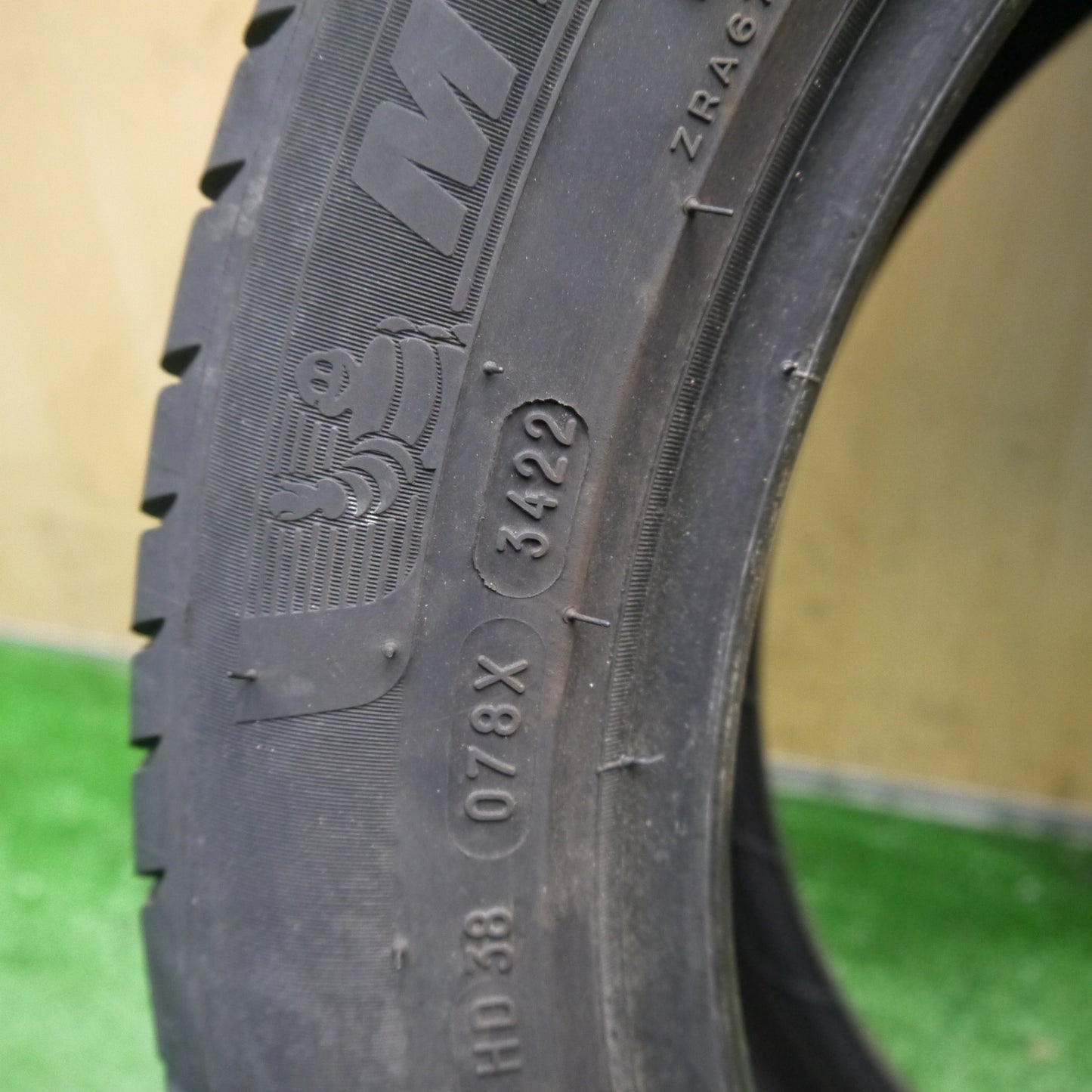 1本価格！22年★215/50R17 ミシュラン プライマシー4 タイヤ 17インチ ステップワゴン レヴォーグ ノア ヴォクシー 等★6070504Hノタ